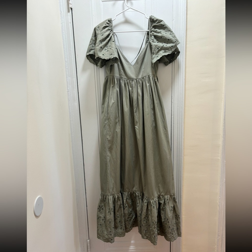En Saison Barnette Dress Pockets Eyelet Flutter Sleeve Maxi Dress Sage Green, S